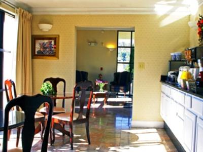 Days Inn - Oneonta Екстер'єр фото